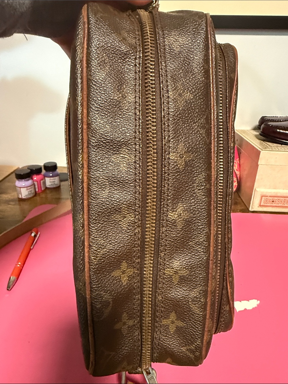 Louis Vuitton Monogram Canvas Vintage Reporter Bag - Picture 6 of 16